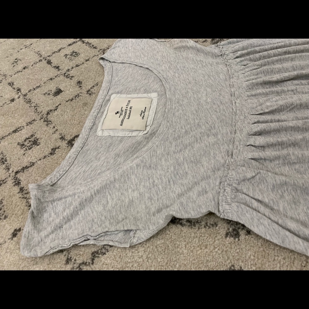 SOLD *** Abercrombie & Fitch Medium Gray Shirt - Picture 4 of 8